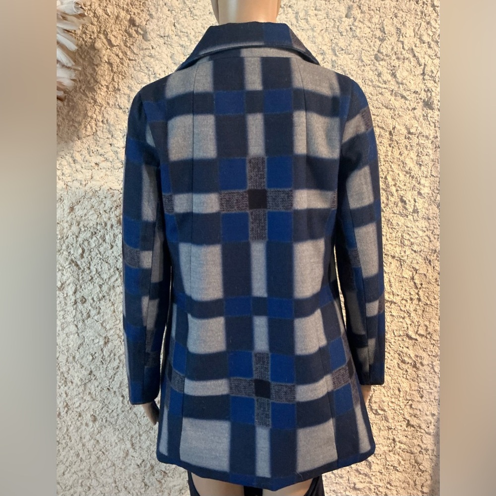 Blue and Gray Plaid Coat with Funnel Neck - Size M - Picture 4 of 6